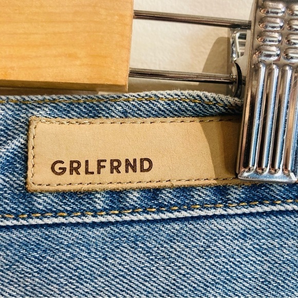 GRLFND SZ 28 Karolina Button Fly Distressed Raw Hem Light Wash Jeans - Picture 9 of 16
